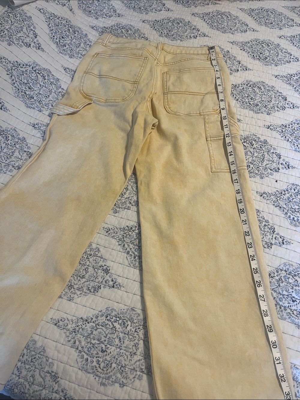 High-Rise Carpenter Jeans in Light yellow ombré
